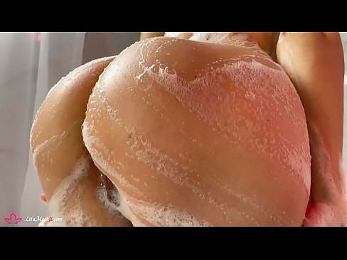 ❤️ Brunette شاور میں شدید orgasm کے لئے وائبریٹر کے ساتھ بلی میں مشت زنی کرتی ہے۔ پر ur.porngifmag-com.ru ❌